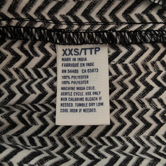 American Eagle Patterned Shorts - Picture 4 of 4